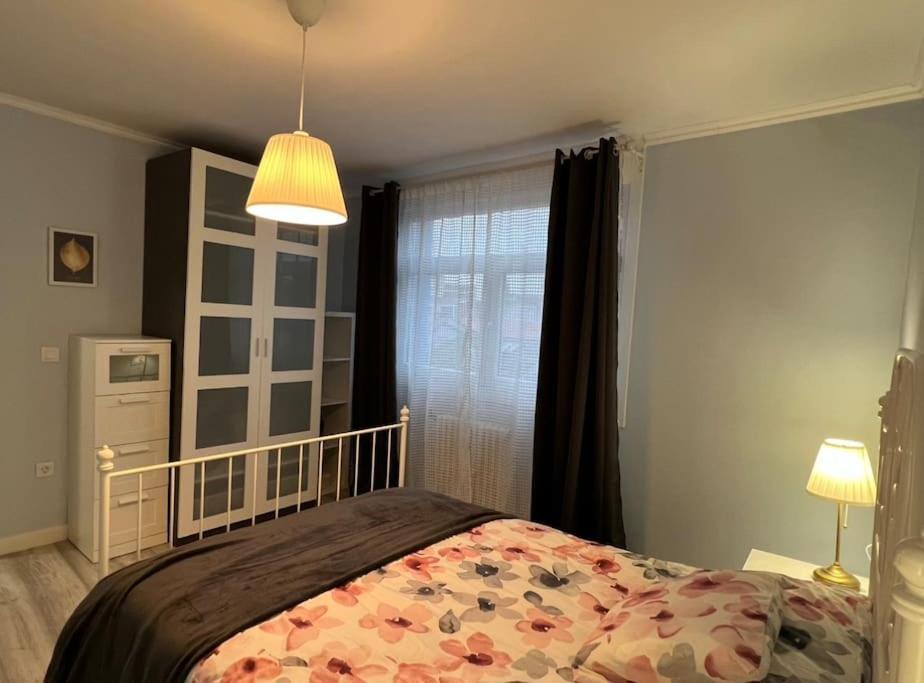 Apartamento Turistico Plaza III Monforte De Lemos Buitenkant foto